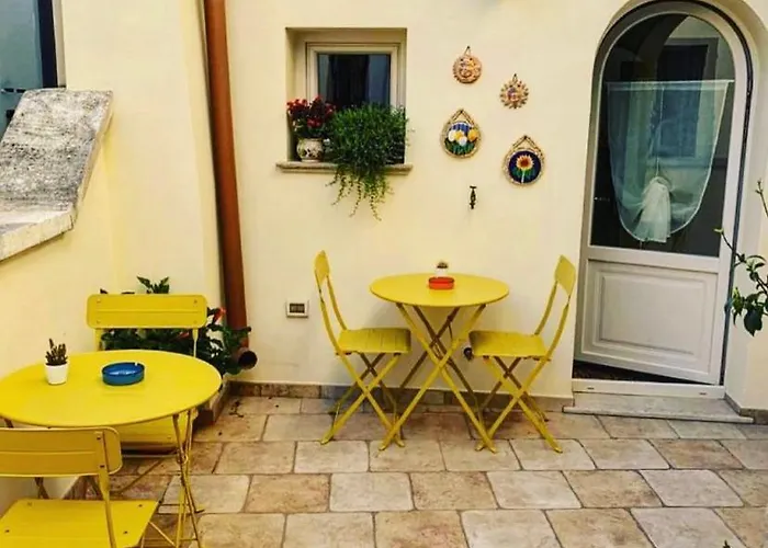 Corcioli Oda ve Kahvaltı 3*